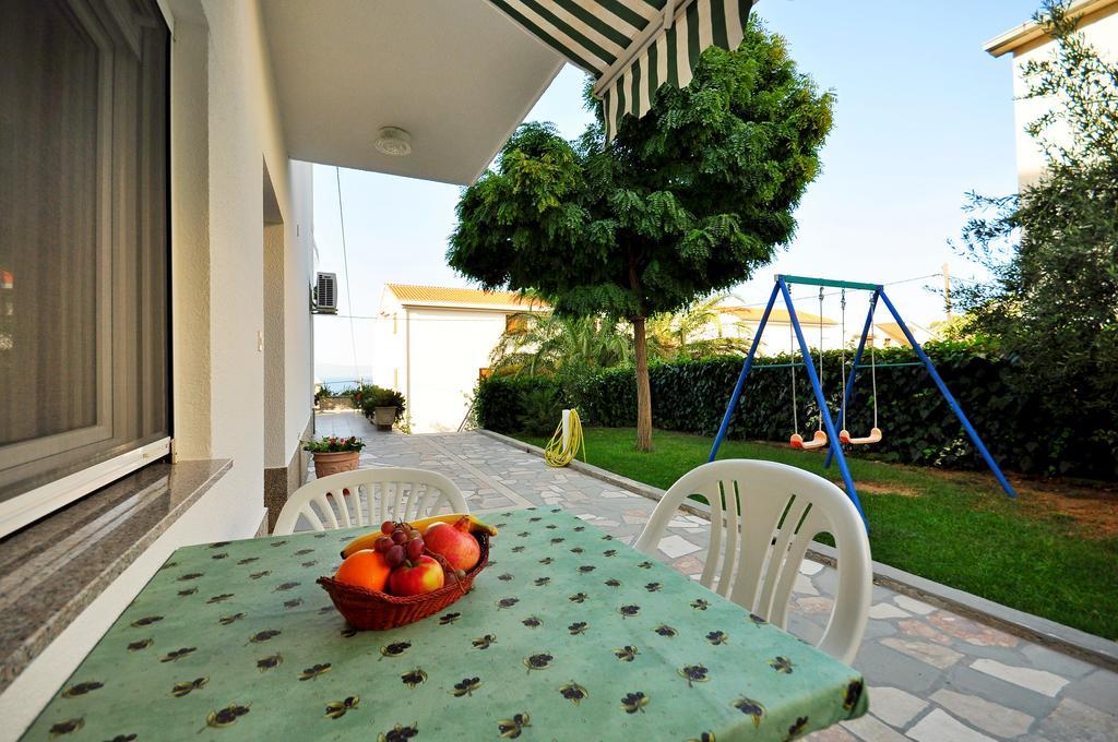 Apartments Ivan Duce Bilik gambar