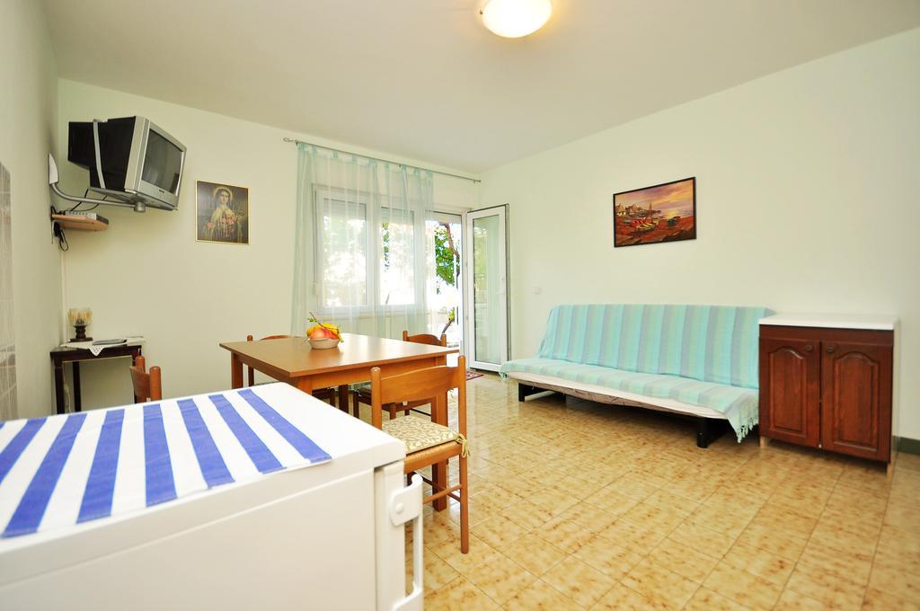 Apartments Ivan Duce Bilik gambar